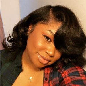 Meet your Posher, Shaina